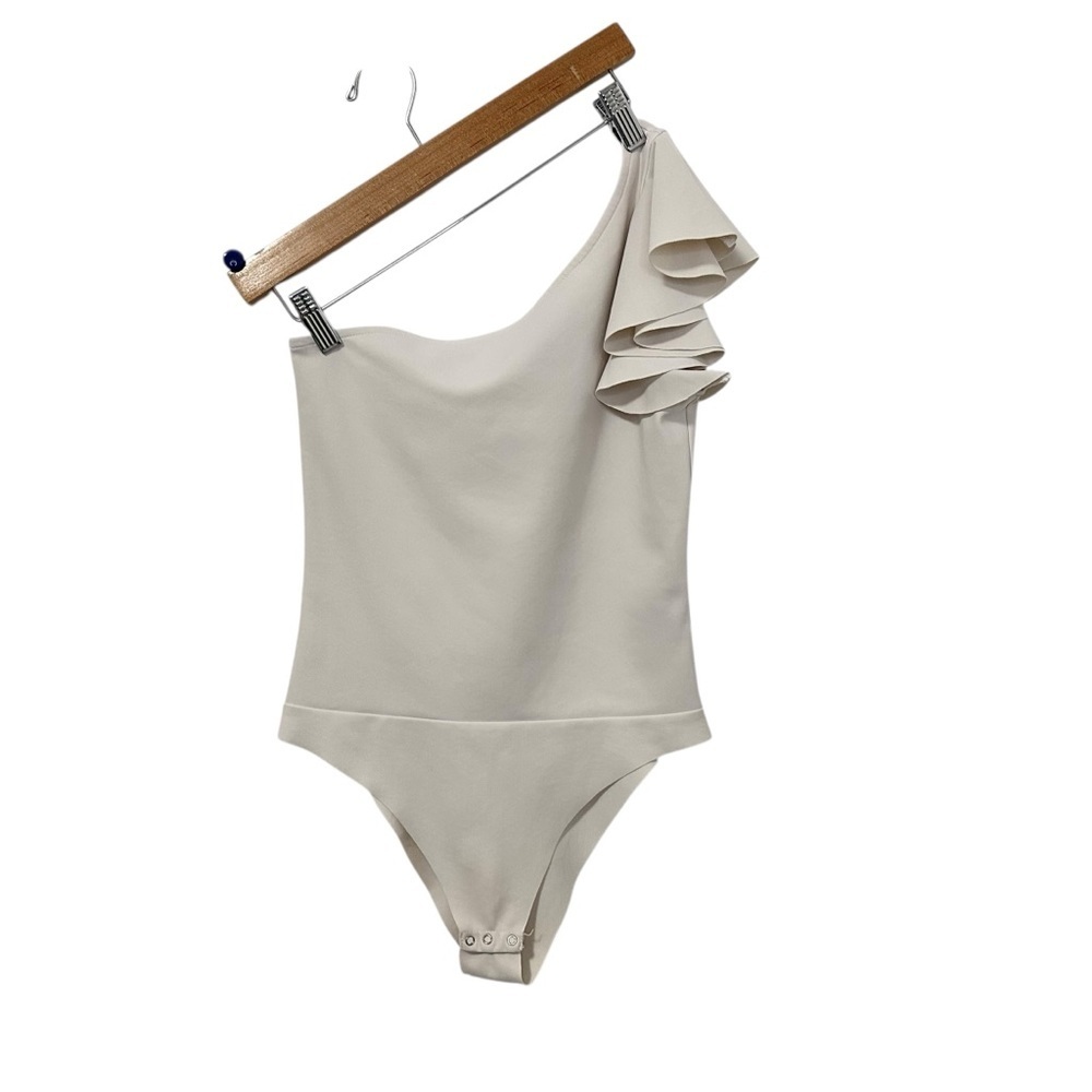 Carbon 38 Womens One Shoulder Ruffle Bodysuit Sz Small Off White